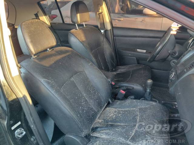 2013 NISSAN TIIDA 