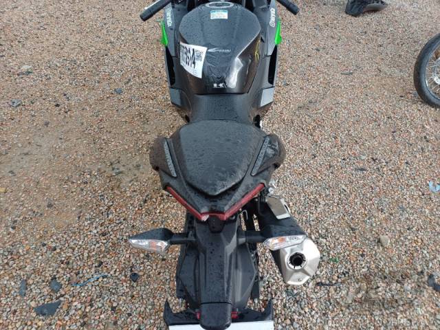 2025 KAWASAKI NINJA 500 