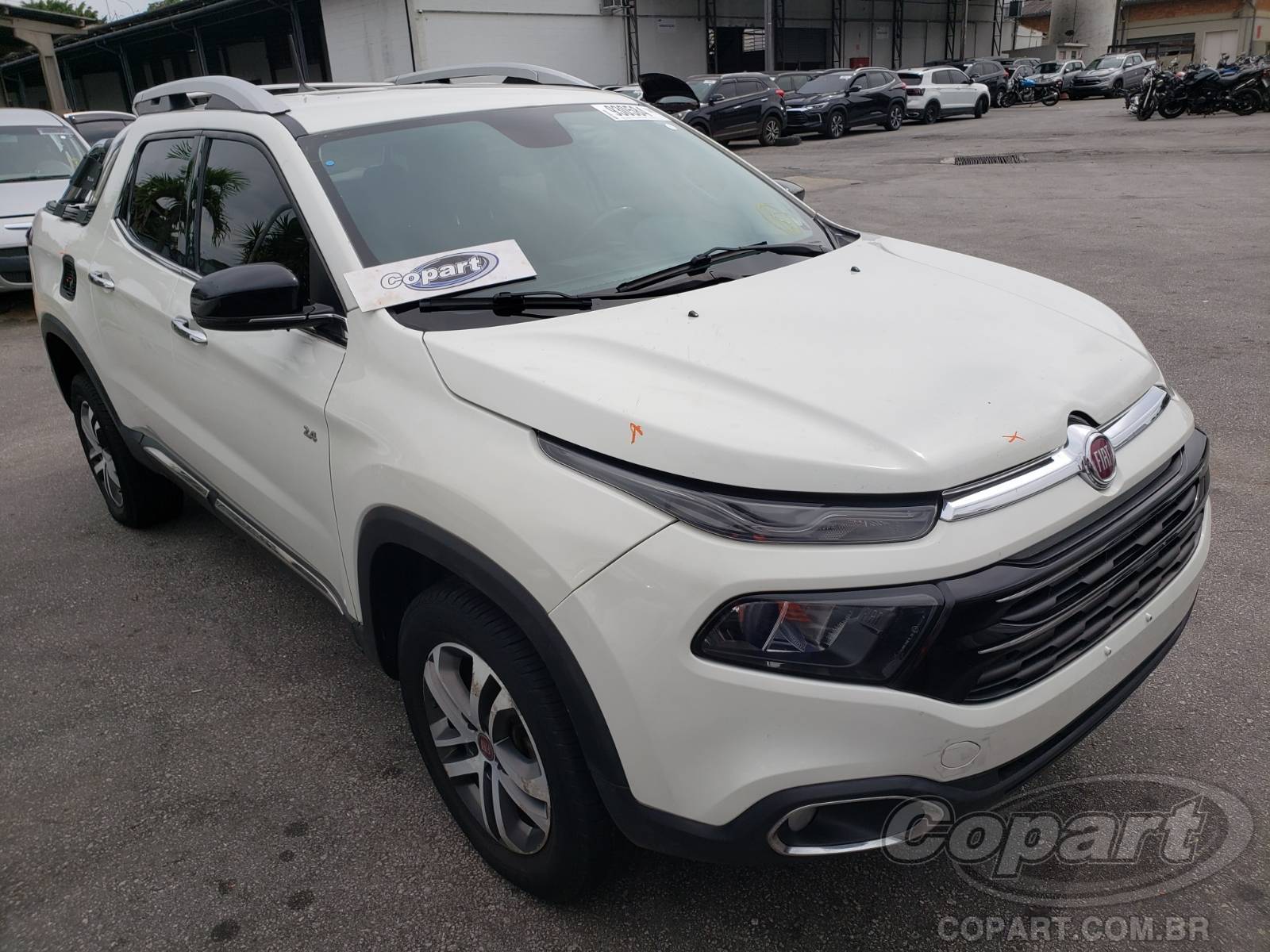 Veículo Fiat Toro Fiat Toro Volcano AT9 2.4 16V Tigershark 2019 Pequena Monta 2019 em leilão