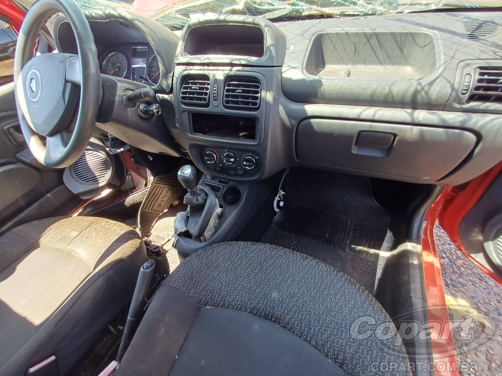 Foto 9 de 10: 2014 RENAULT CLIO