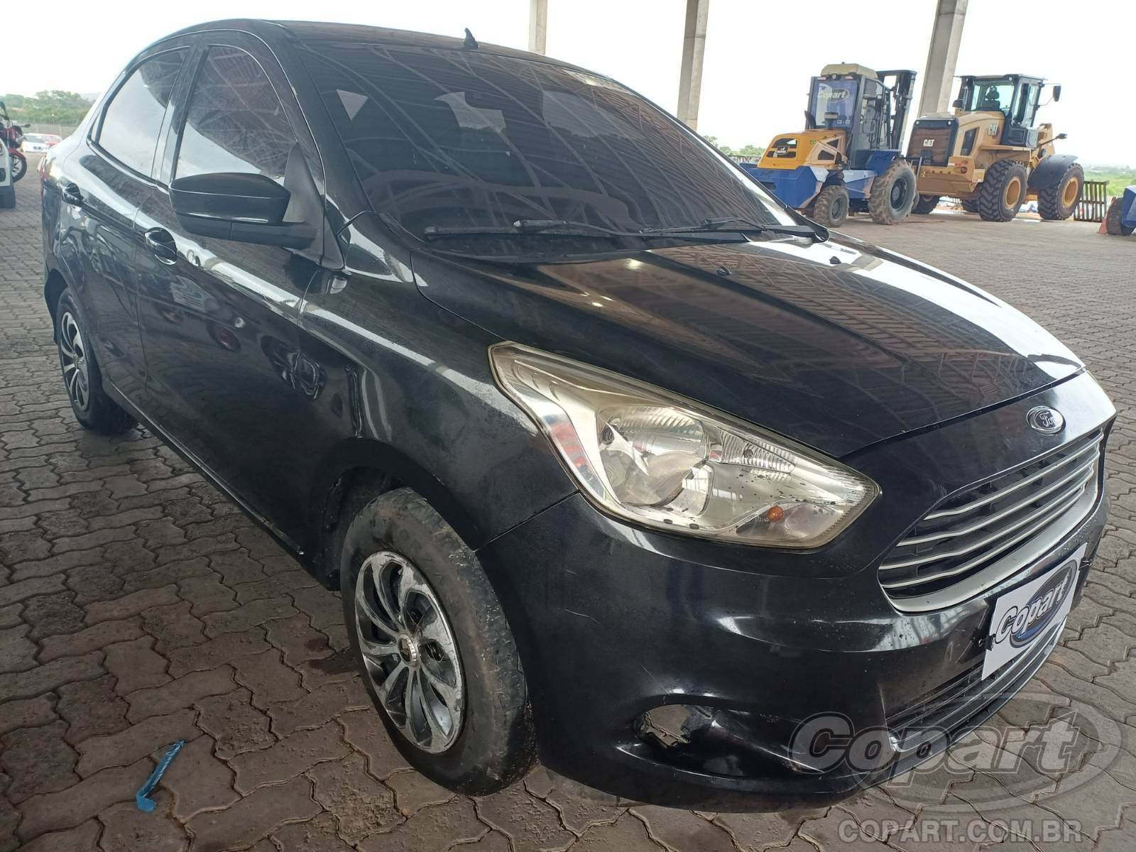 Ford KA Sedan 2018 em leilão