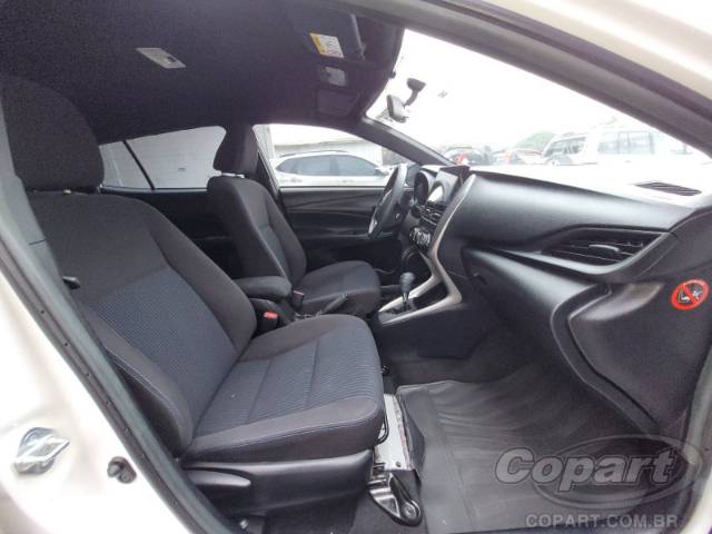 2021 TOYOTA YARIS 