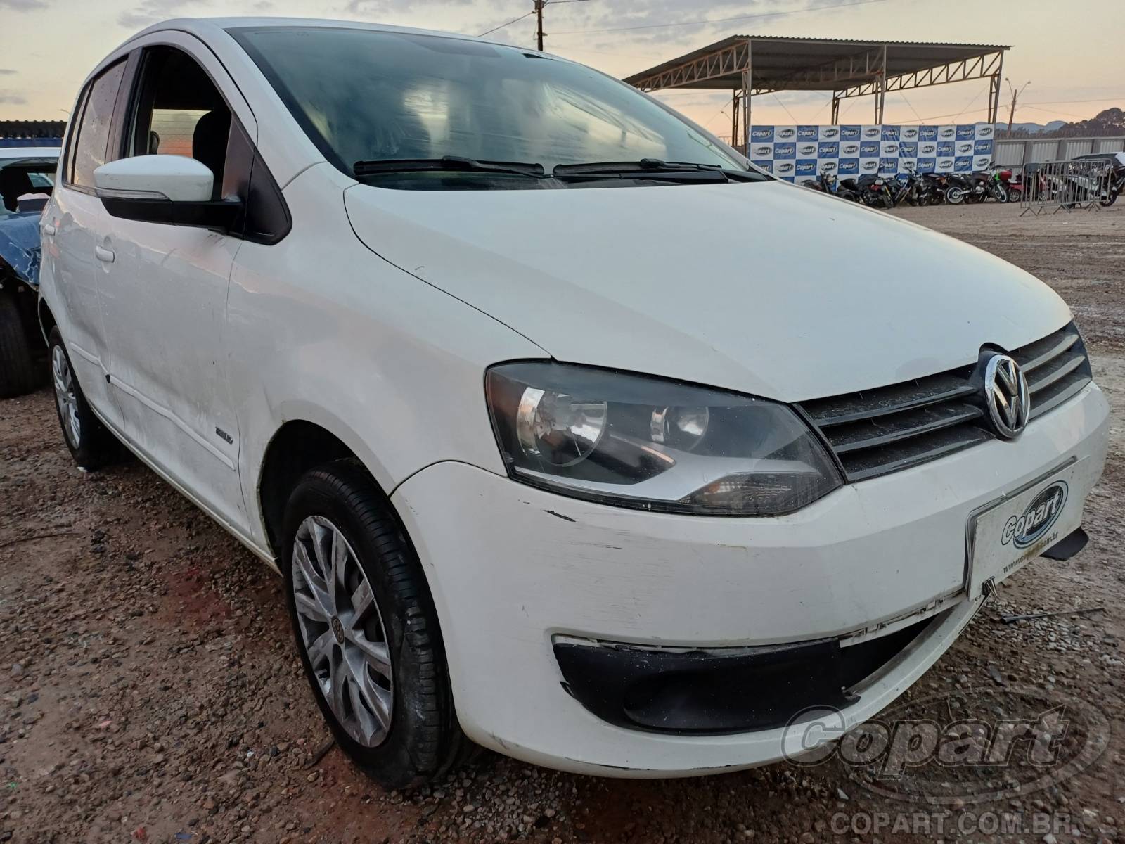 2013 VOLKSWAGEN FOX Fox 1.0 Total Flex