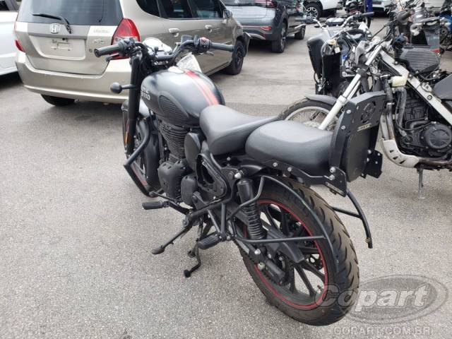 2025 ROYAL ENFIELD CLASSIC 