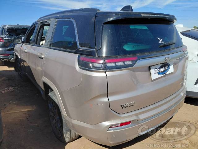 2024 JEEP COMMANDER 