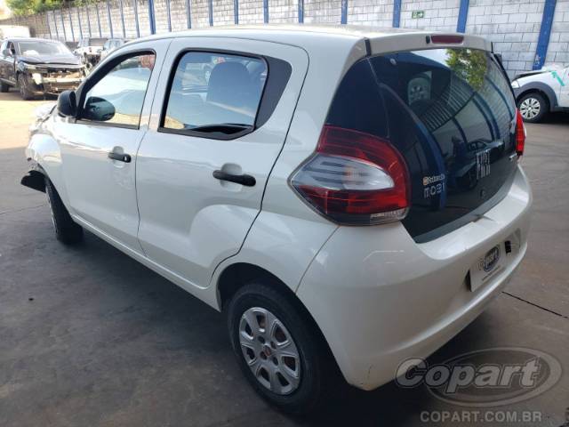 2017 FIAT MOBI 