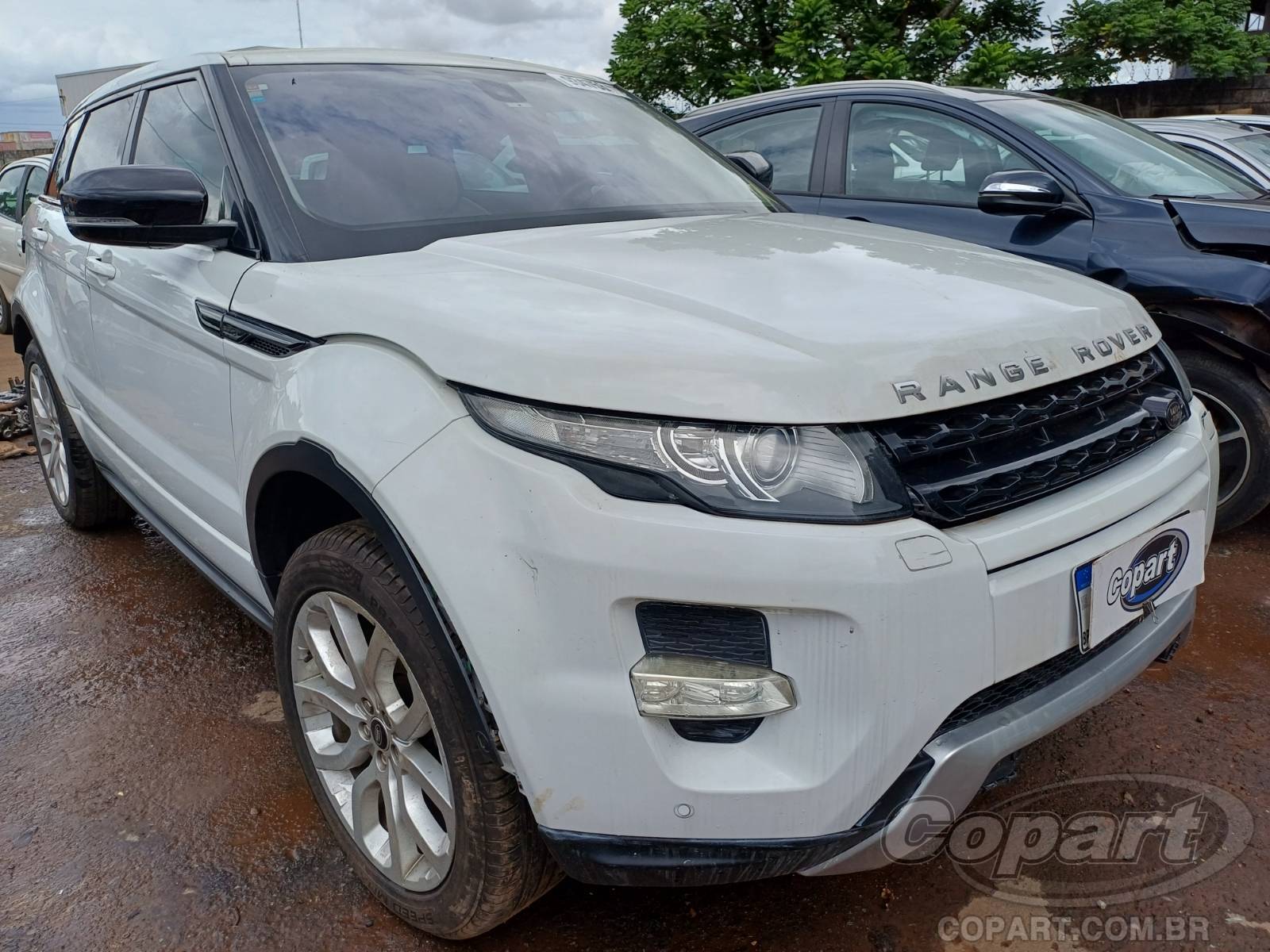 Veículo Land Rover RANGE ROVER Land Rover Range Rover Evoque Dynamic 2.0 SI4 Turbo 2013 Colisão Pequena Monta 2013 em leilão