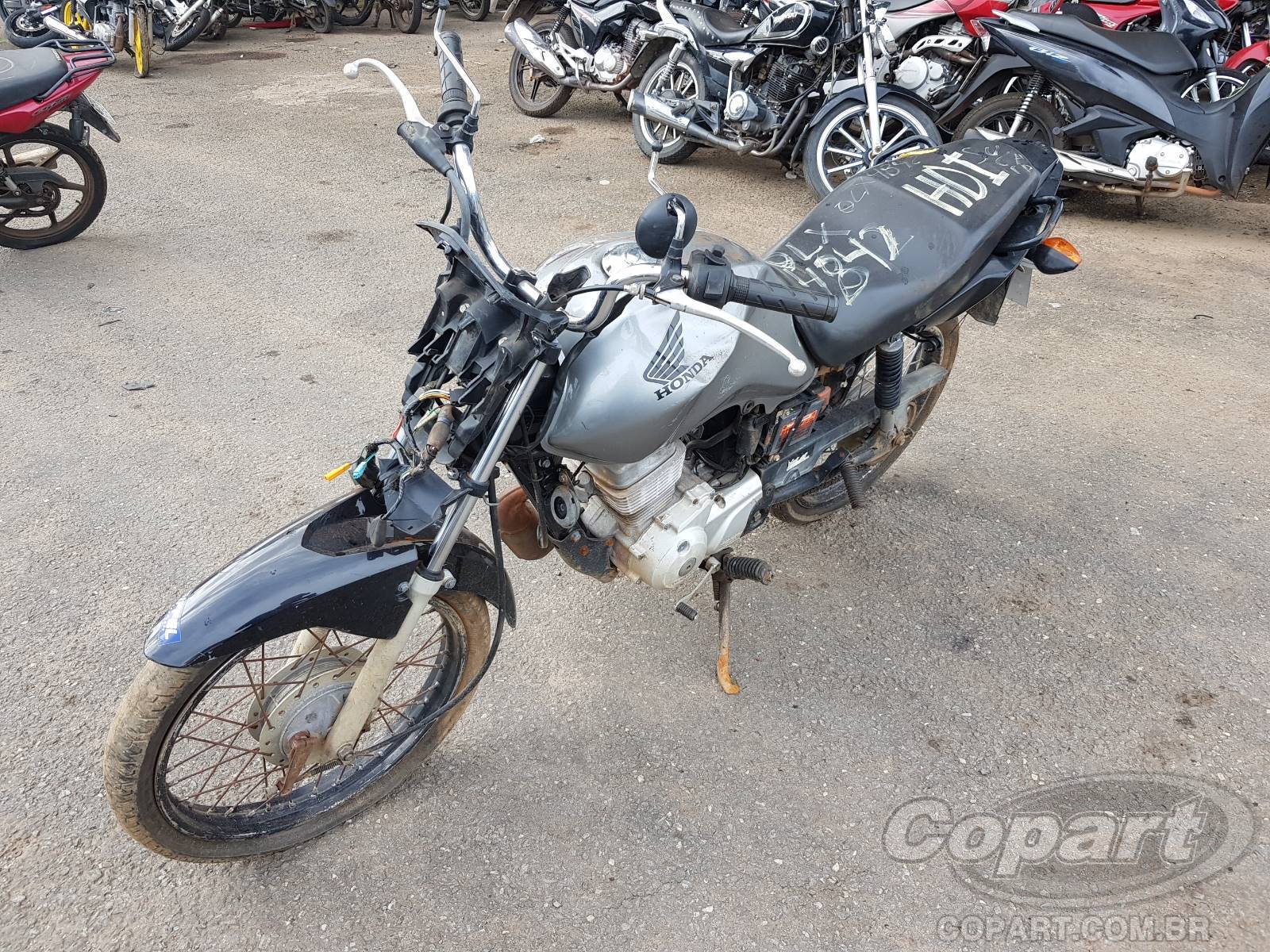 Foto 2: 2015 HONDA CG 125