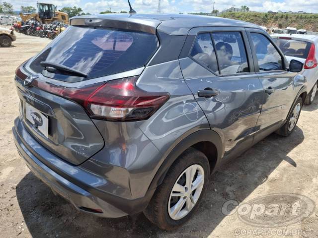 2023 NISSAN KICKS 