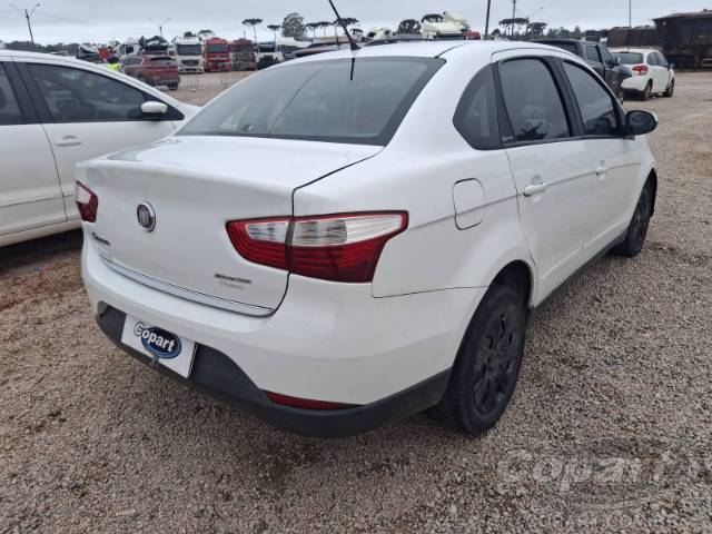 2015 FIAT GRAND SIENA 