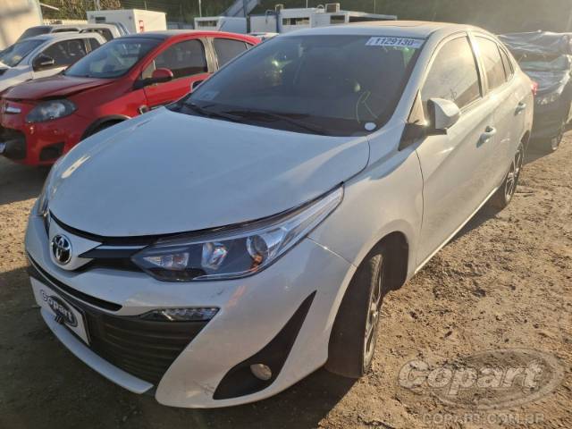 2020 TOYOTA YARIS SEDA 