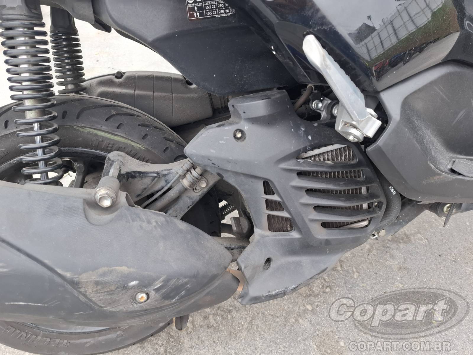 2022 YAMAHA NMAX — foto 5 de 10