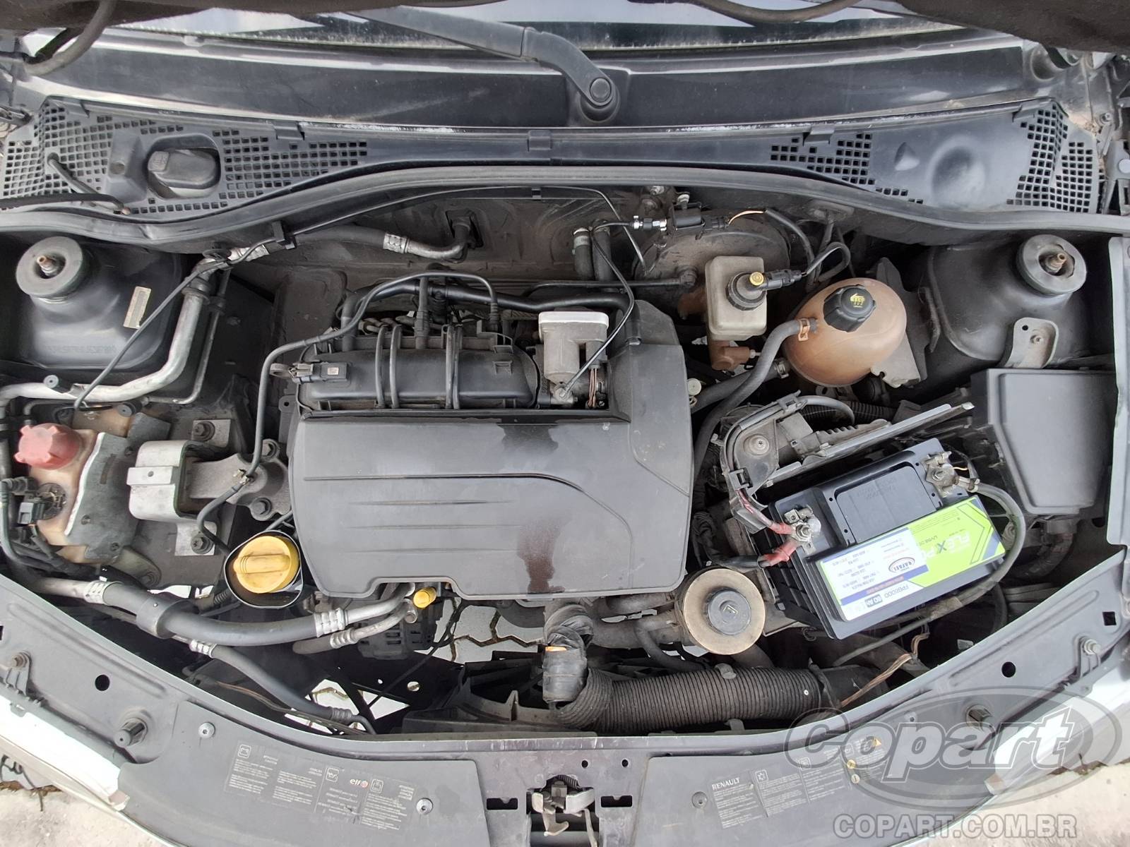 Foto 7 de 10: 2013 RENAULT LOGAN