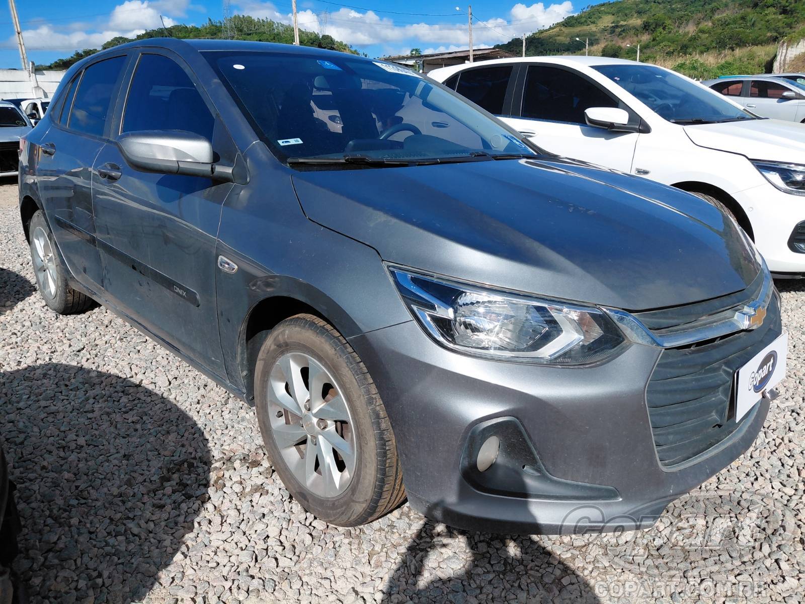 Chevrolet Onix 2023 em leilão