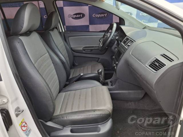 2016 VOLKSWAGEN FOX 