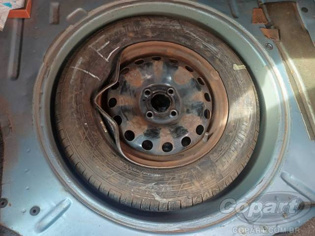 2015 VOLKSWAGEN VOYAGE 