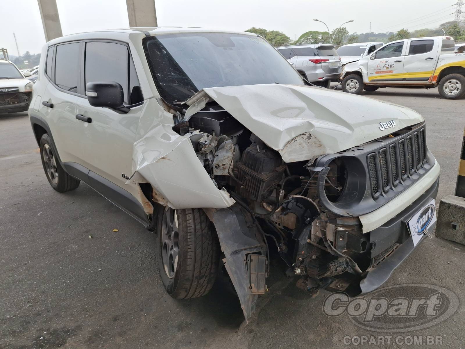 Jeep Renegade 2018 em leilão