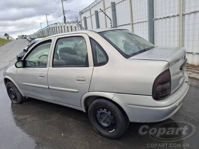 2004 CHEVROLET CORSA SEDAN 