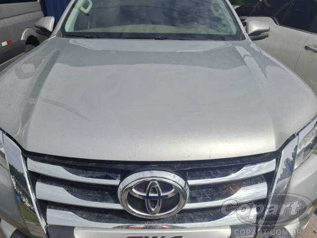2018 TOYOTA HILUX SW4 