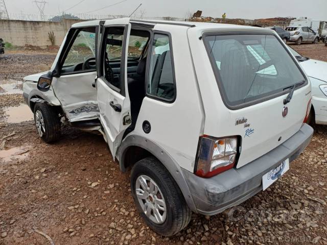 2013 FIAT UNO 