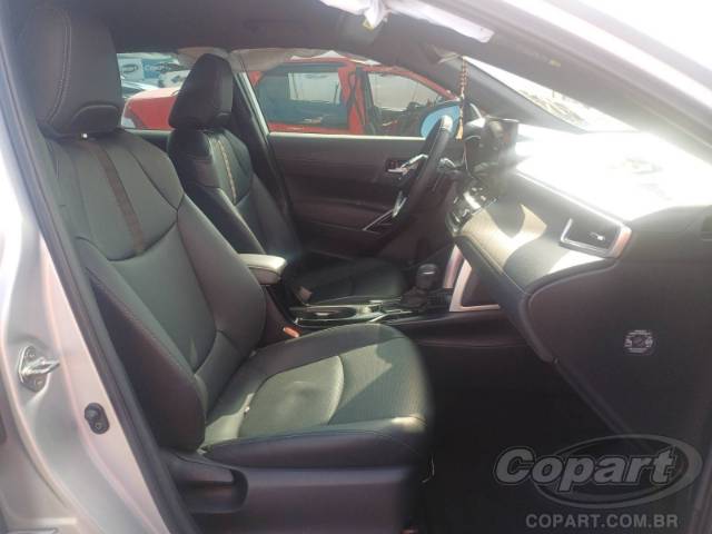 2026 TOYOTA COROLLA CROSS 