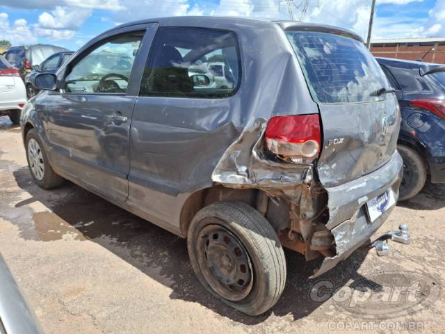 2004 VOLKSWAGEN FOX 