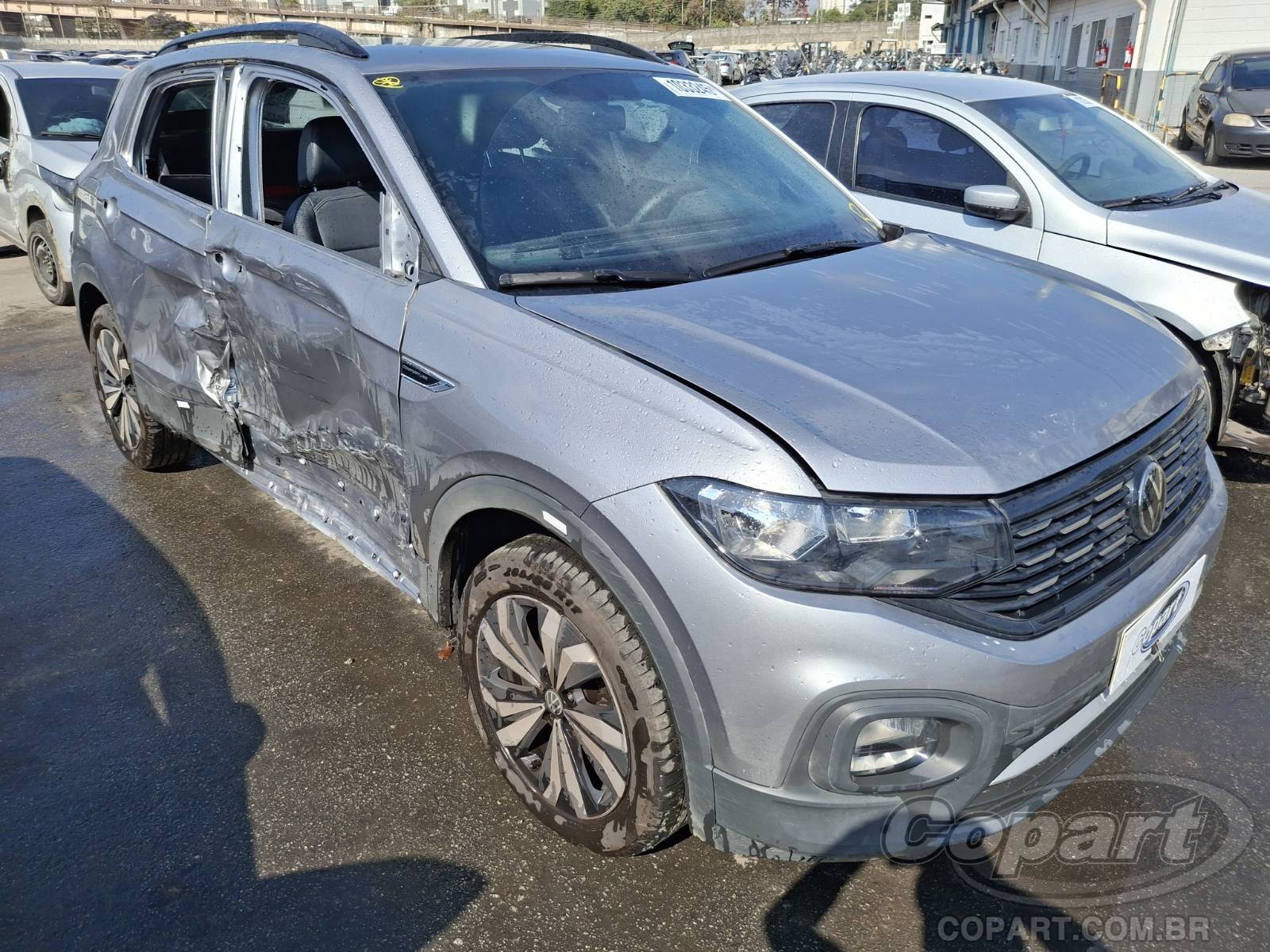 Veículo VW - VolksWagen T-Cross 2024 VOLKSWAGEN T-CROSS T-Cross Comfortline 200 AT 1.0 12V TSI Turbo 2024 em leilão