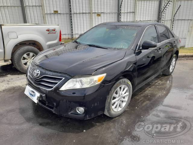 2011 TOYOTA CAMRY 