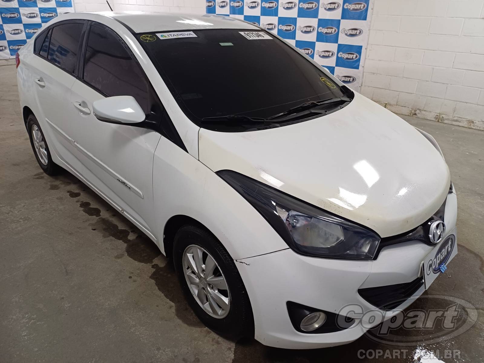 2015 HYUNDAI HB20S