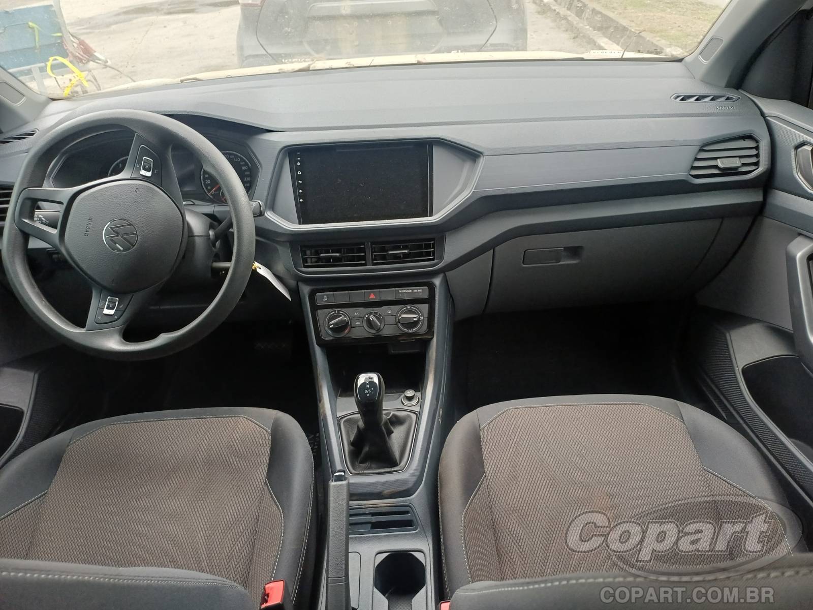 2022 VOLKSWAGEN T-CROSS — foto 9 de 10