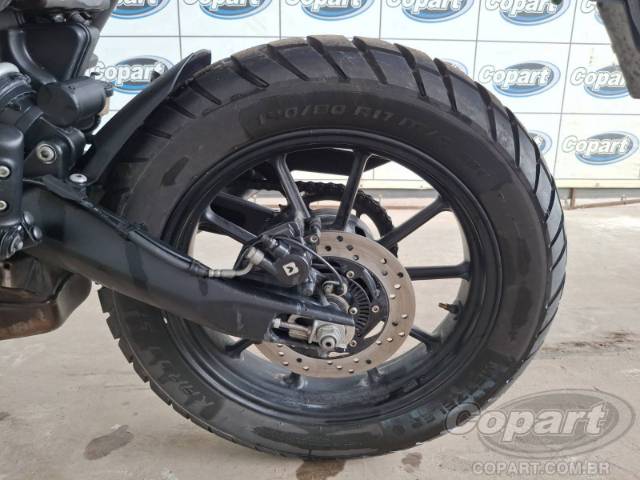 2025 TRIUMPH SCRAMBLER 