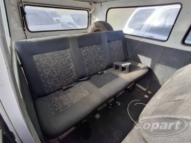 2013 VOLKSWAGEN KOMBI 