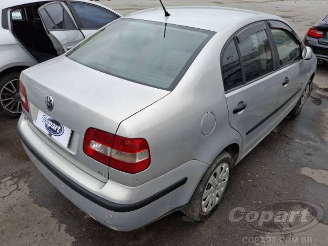 2005 VOLKSWAGEN POLO SEDAN 