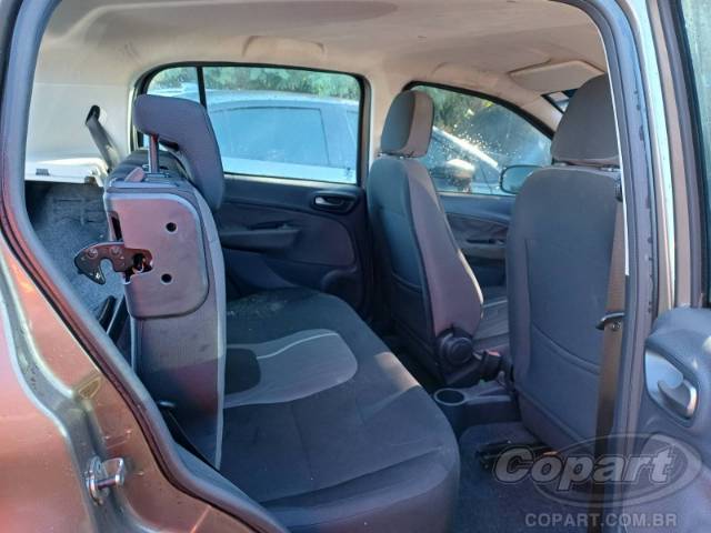 2015 FIAT UNO 