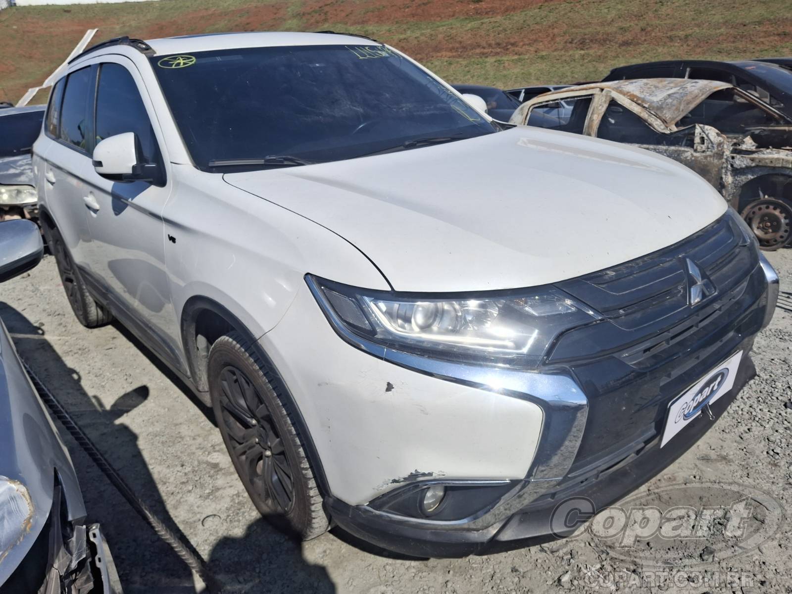 Veículo Mitsubishi Outlander Mitsubishi Outlander 2016 2016 em leilão