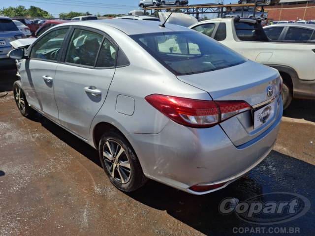 2020 TOYOTA YARIS SEDA 