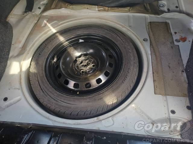 2015 VOLKSWAGEN VOYAGE 