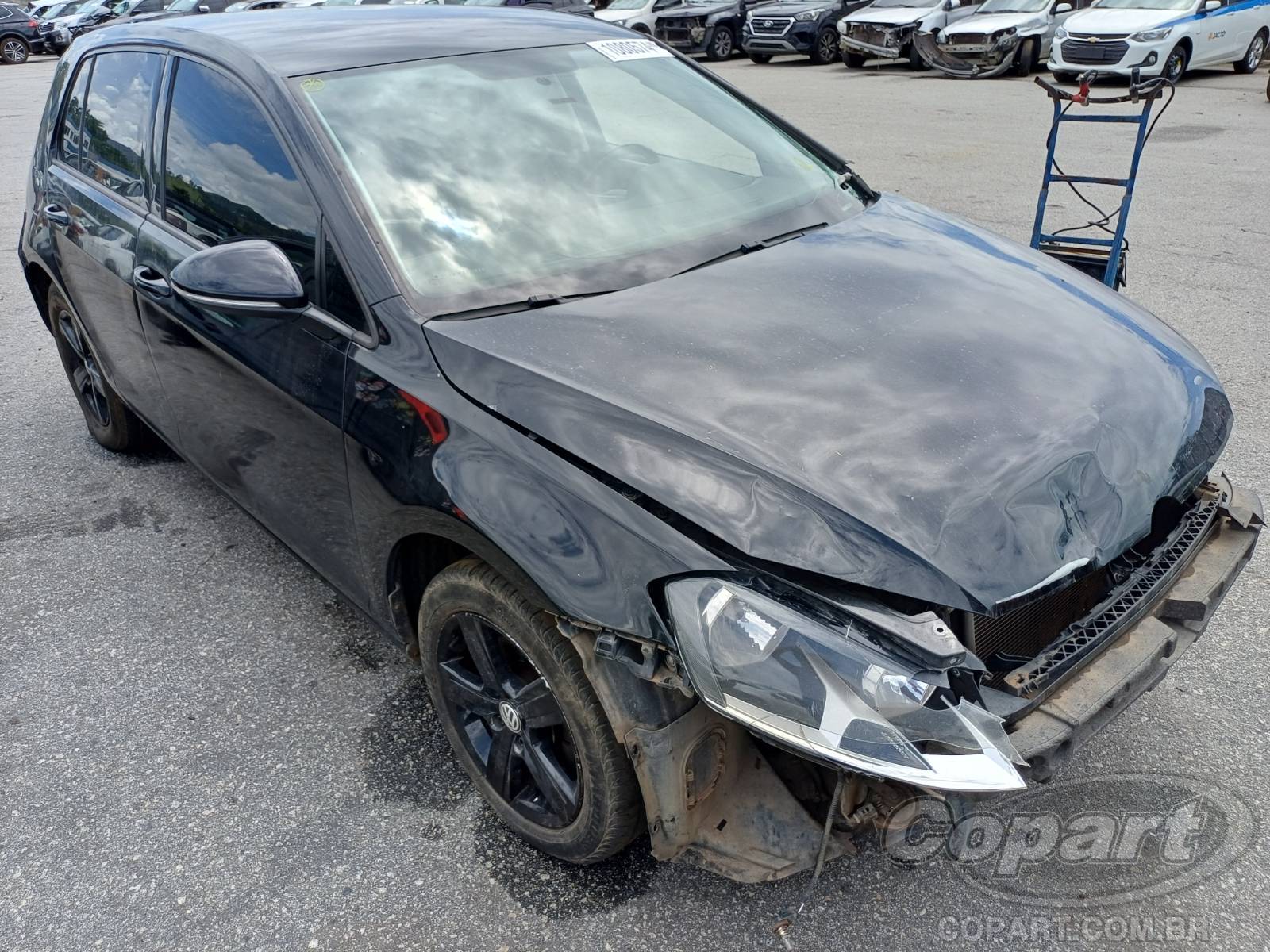 Veículo VW - VolksWagen Golf Volkswagen Golf Comfortline DSG 1.4 16V TSI Turbo 2014 2014 em leilão