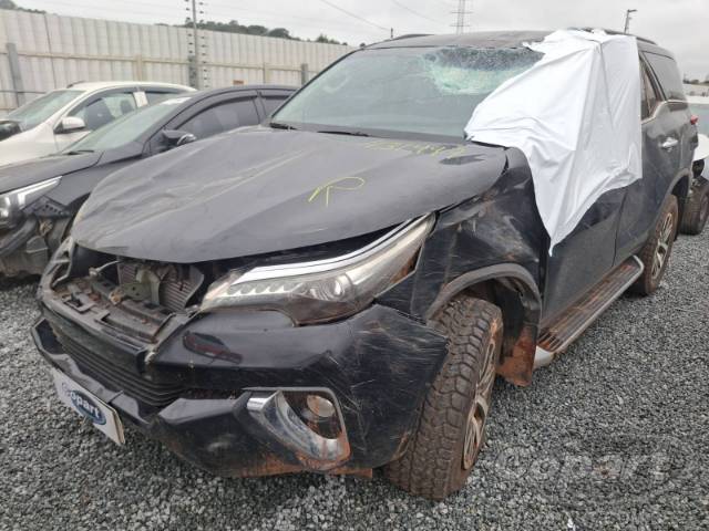 2017 TOYOTA HILUX SW4 