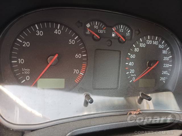 2002 VOLKSWAGEN GOLF 