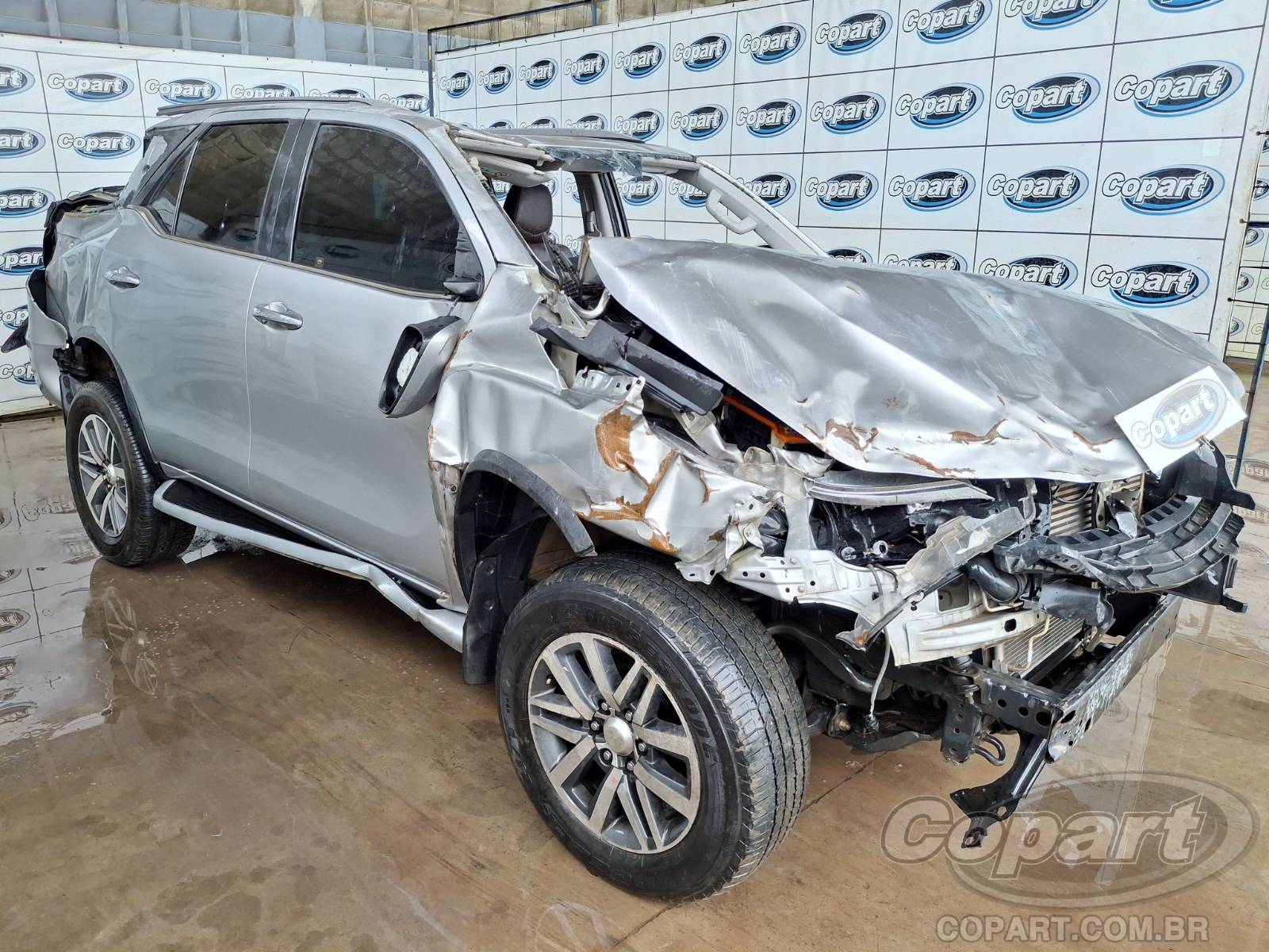 Veículo Toyota Hilux SW4 2018 TOYOTA HILUX SW4 SRX 2.8 D-4D Turbo Diesel 2018 em leilão