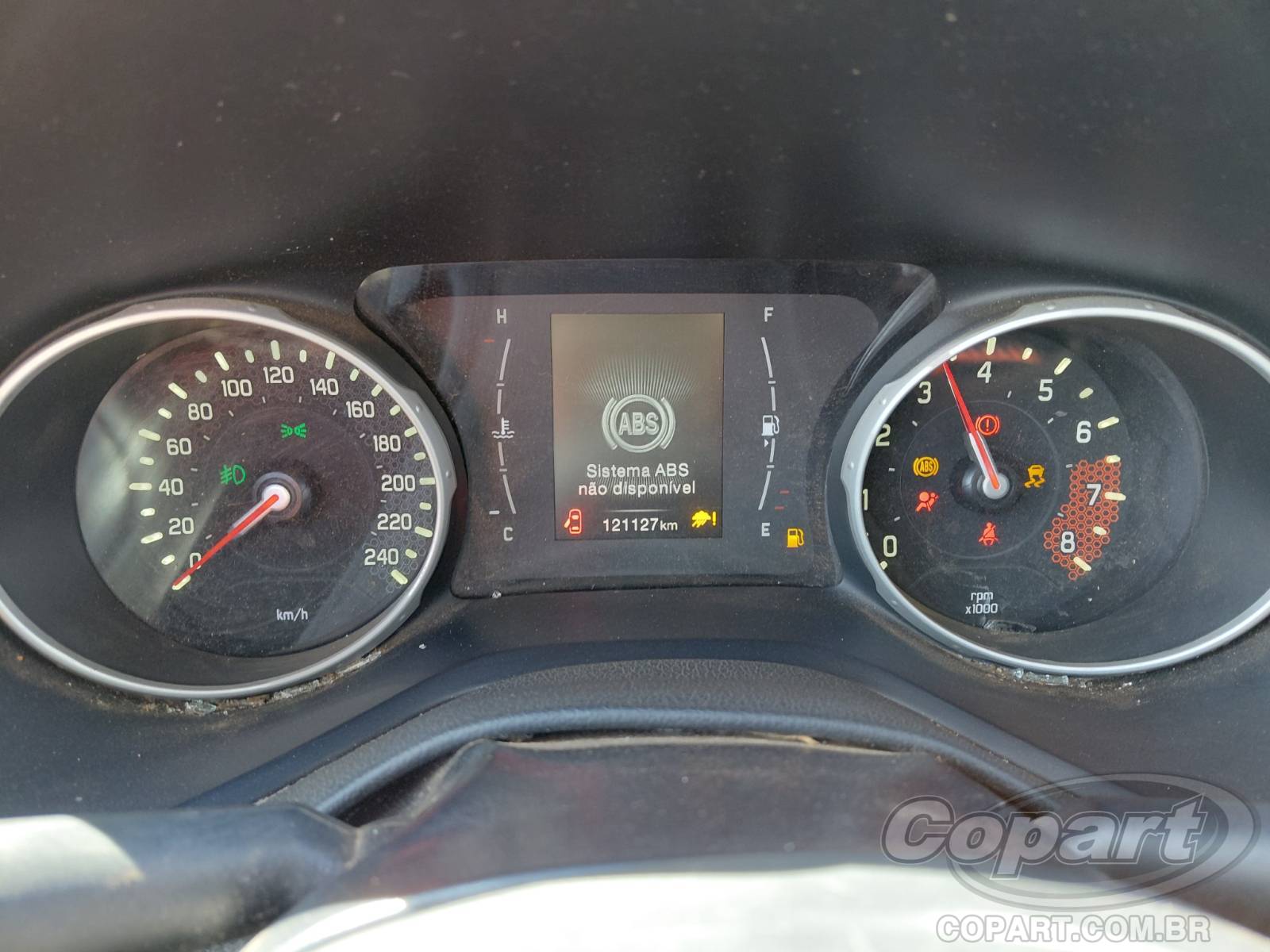 Foto 8 de 10: 2017 FIAT TORO