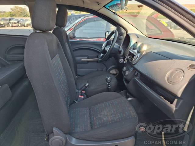 2013 FIAT UNO 