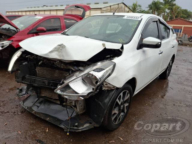 2017 NISSAN VERSA 