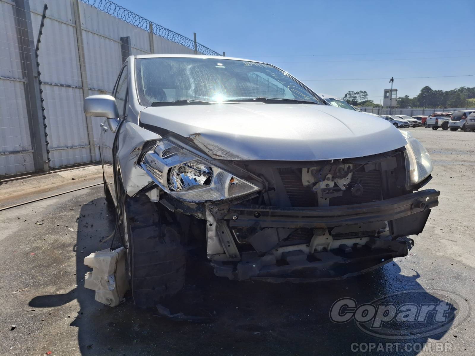 Veículo Nissan Tiida Nissan Tiida S 1.8 16V 2011 2011 em leilão