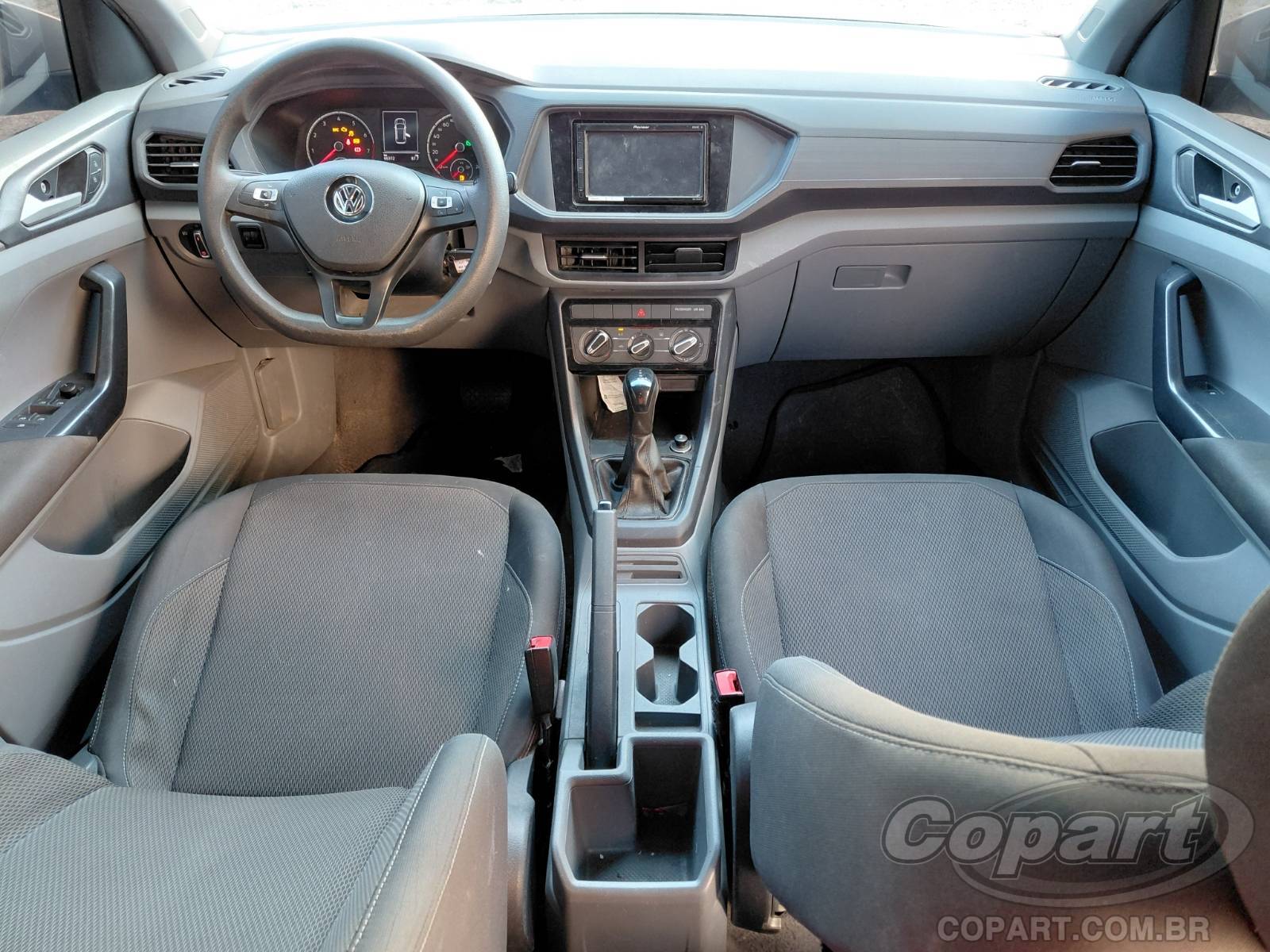 2021 VOLKSWAGEN T-CROSS — foto 9 de 11