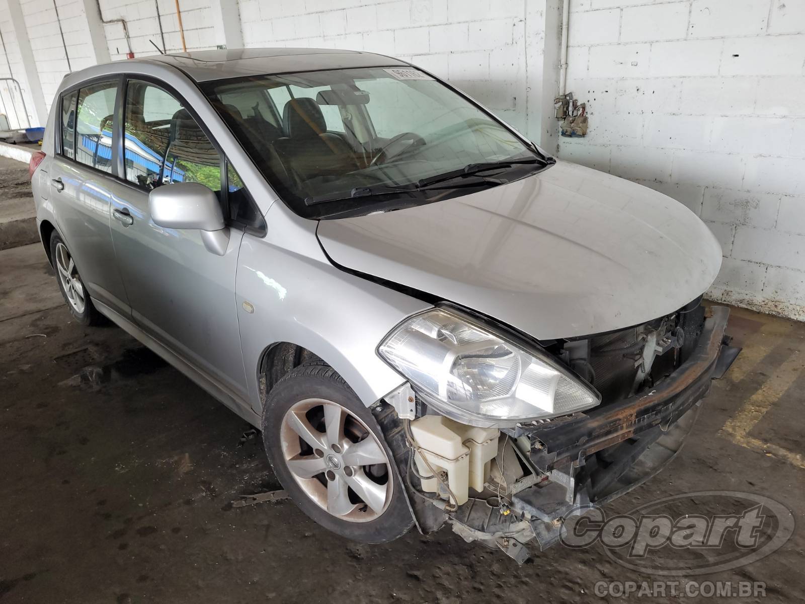 Veículo Nissan Tiida 2012 NISSAN TIIDA SL 1.8 16V FLEXIVEL ALCOOL/GASOLINA 2013 em leilão