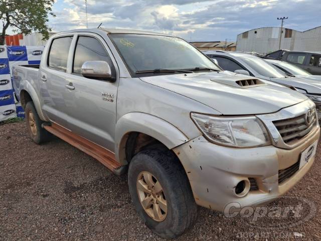 2013 TOYOTA HILUX CD 