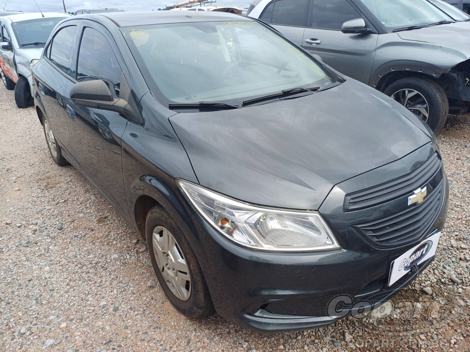 Veículo GM - Chevrolet Onix Chevrolet Onix Joy 1.0 ECO 2017 Colisão Média Monta 2017 em leilão