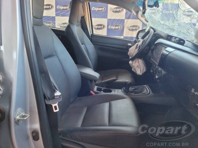 2025 TOYOTA HILUX CD 